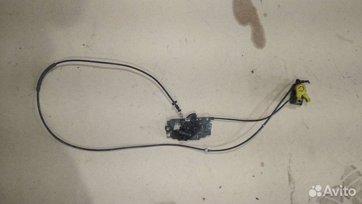 Замок капота Форд Фокус 3