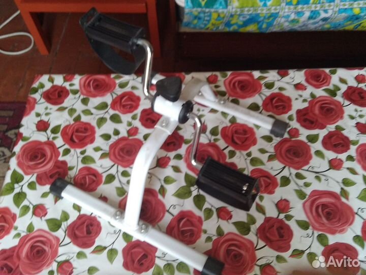 Домашний тренажер для ног и рук 