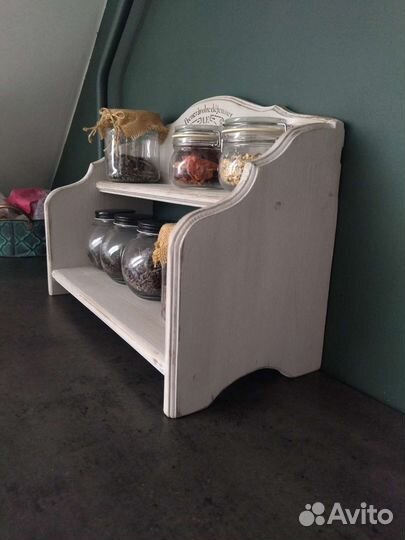 Полка для специй в стиле прованс