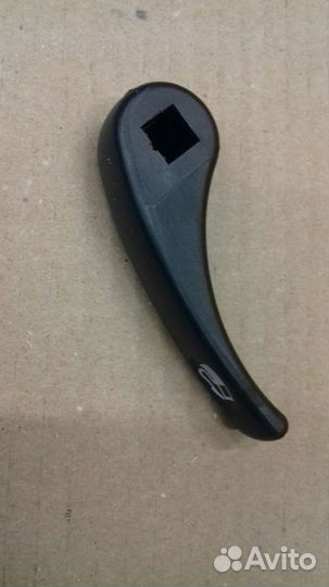 Тяга замка открывания бензобака