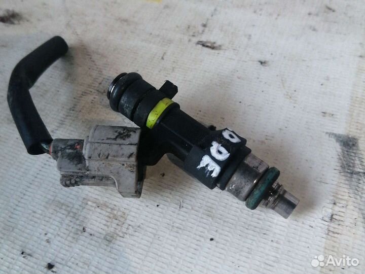 Форсунка топливная Nissan X Trail, 2.0, MR20DE