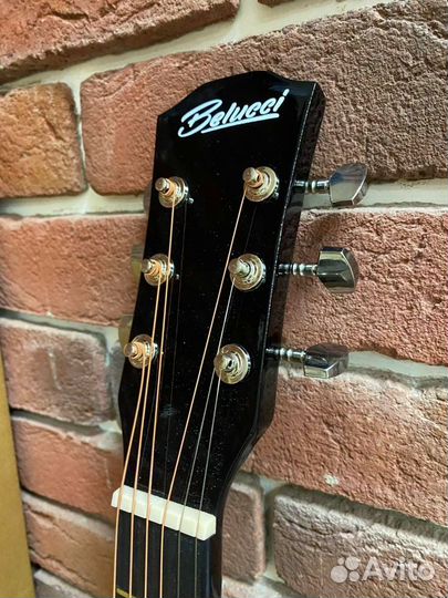 Гитара акустическая