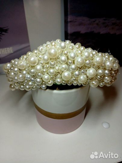 Кокошник из жемчуга ручной работы