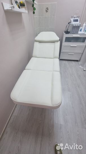 Косметологическое кушетка