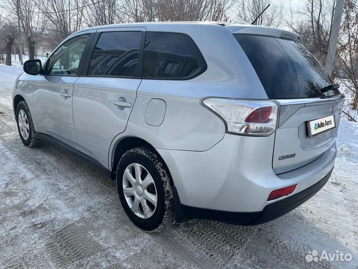 Mitsubishi Outlander 2.0 CVT, 2014, 216 000 км