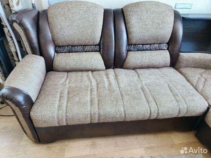 Диван угловой