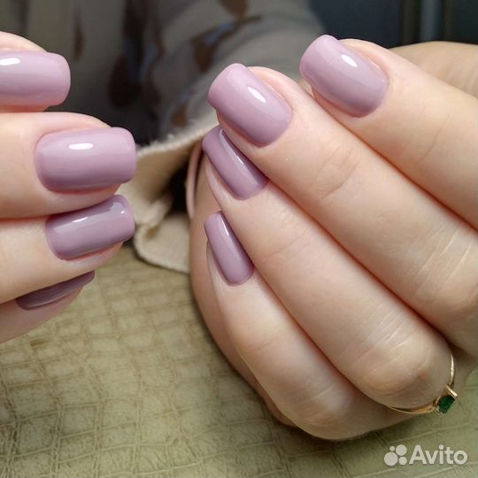 Модель на маникюр