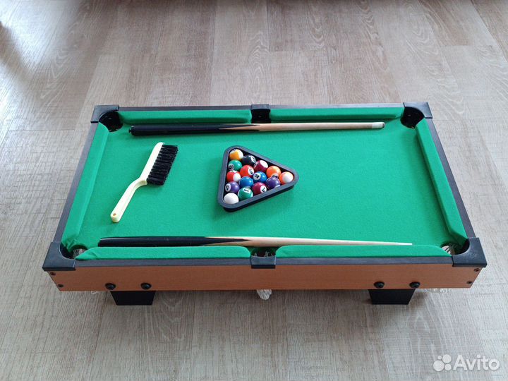 Настольная игра в бильярд