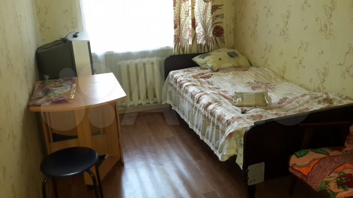 Комната 10 м² в 5-к., 2/5 эт.