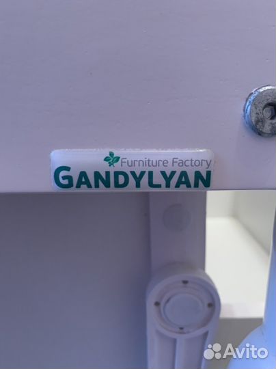 Кровать детская массив бука с маятником