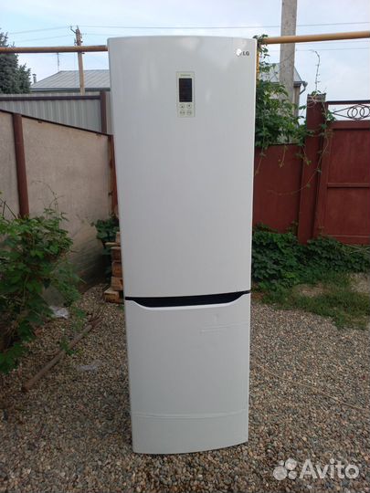 Холодильник lg