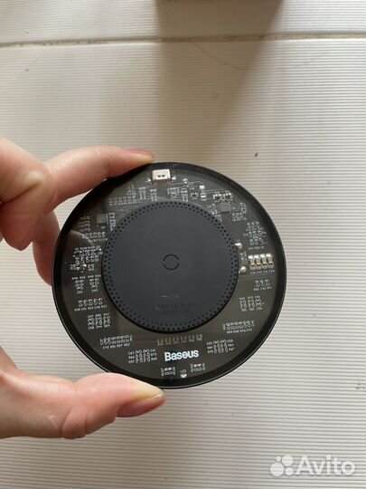 Беспроводная зарядка Baseus