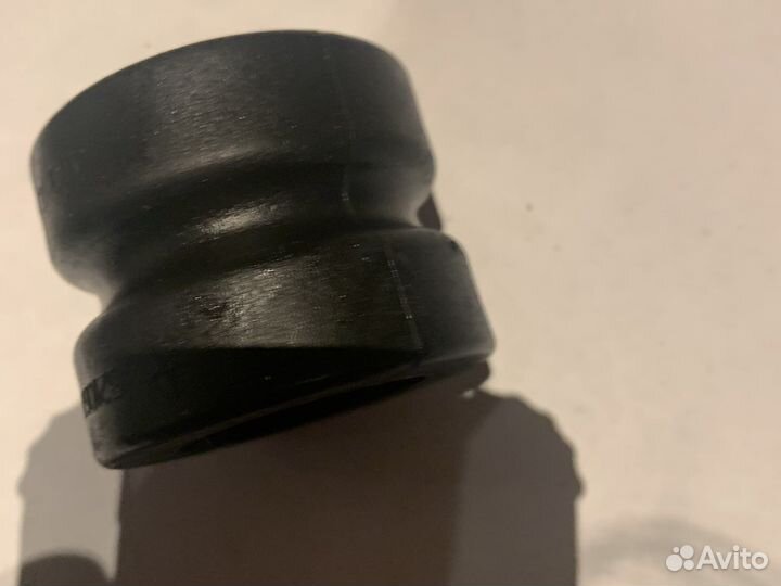 Втулка стабилизатора новая ориг. Chrysler