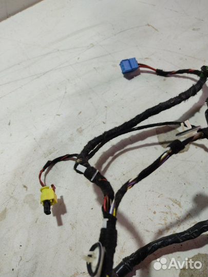 Проводка двери передняя правая Volkswagen Golf 5G1