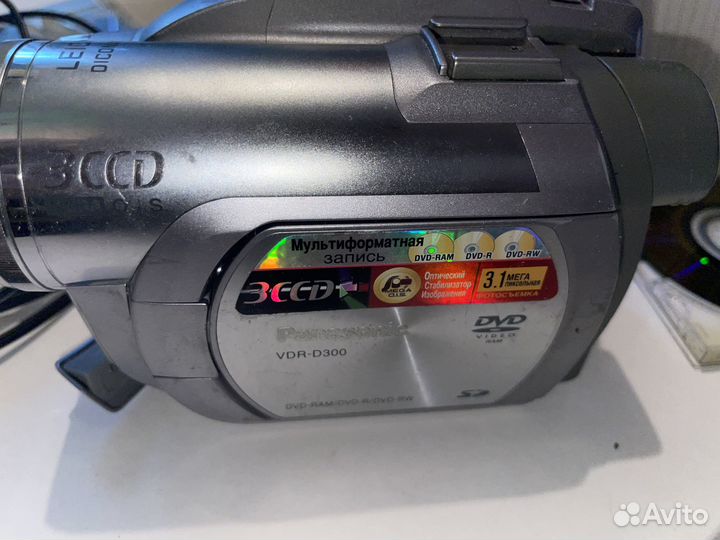 Видеокамера Panasonic VDR-D300