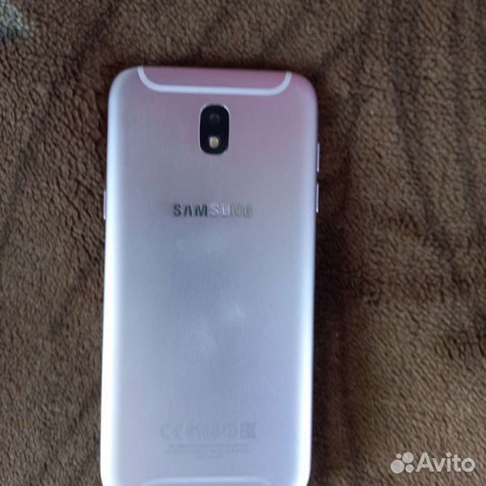 Телефон Samsung