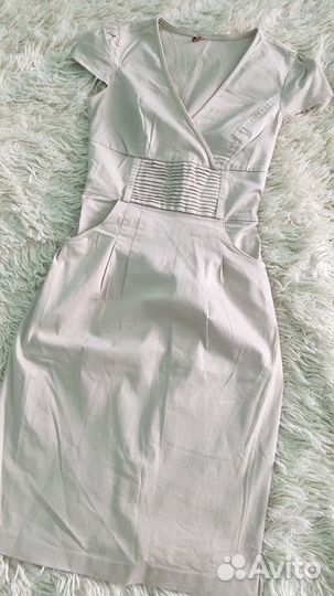 Платье женское xs бежевое