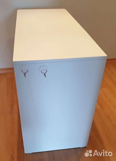 Маникюрный стол складной бу