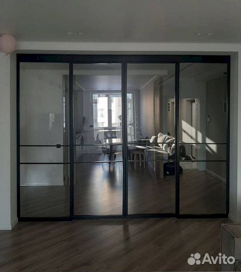 Раздвижная перегородка с матовым стеклом