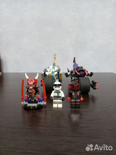 Lego мотоцикл зейна