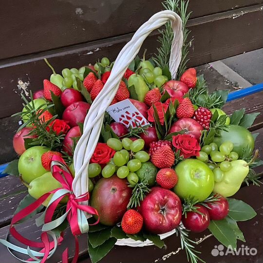 Фруктовые букеты, корзины