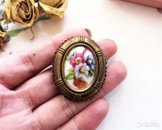 Брошь, винтаж, фарфор, финифть, Англия