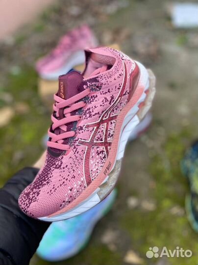 Кроссовки женские asics