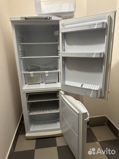 Холодильник indesit