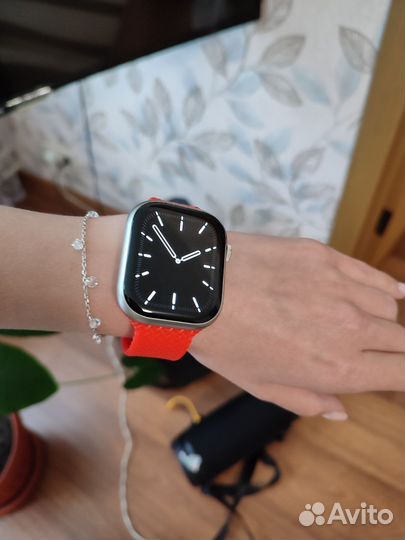 Apple watch series 8