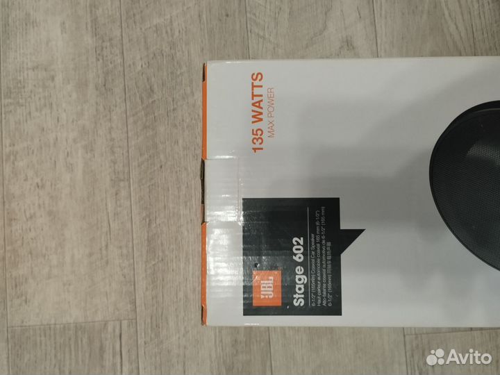Колонки JBL