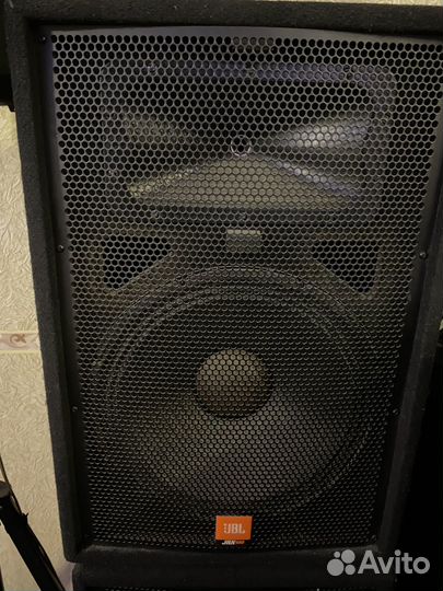 Колонки JBL JRX 100