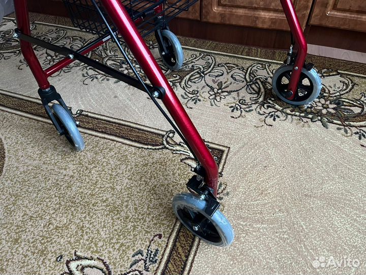 Ходунки для взрослых с сидением