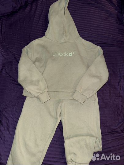 Спортивный костюм для девочки 140