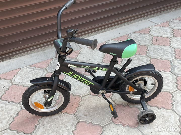 Детский велосипед с родительской ручкой