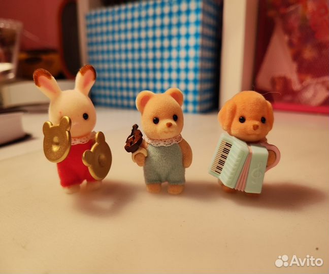 Набор Sylvanian Families Автомобиль с фигурками