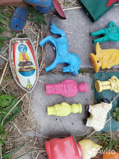 Игрушки солдатики резина и др детские СССР