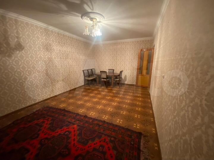 2-к. квартира, 70 м², 5/5 эт.