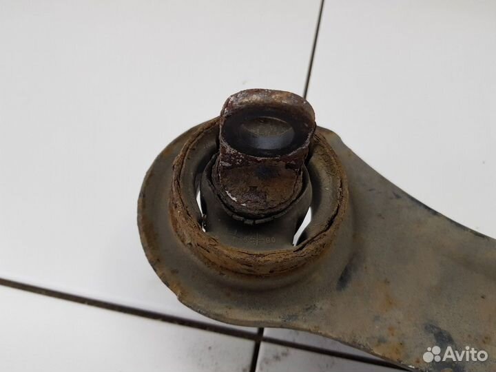 Рычаг продольный задний левый