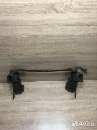 Воздуховод радиатора Mercedes E-Class W211