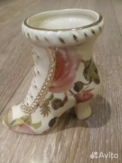 Фарфоровый сапог