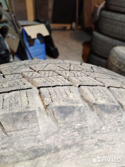 Bridgestone Blizzak Ice 2.25/65 R17 31M