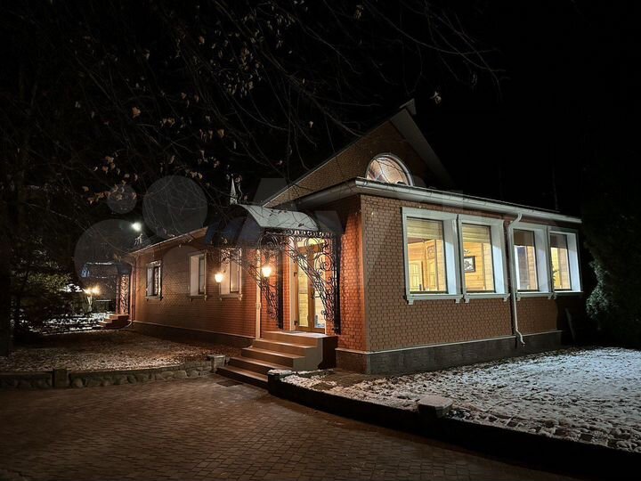 Дом 245 м² на участке 50 сот.