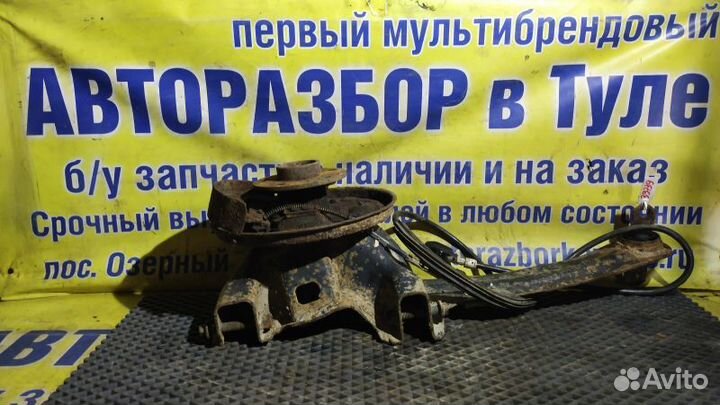 Кулак задний правый Ford Focus