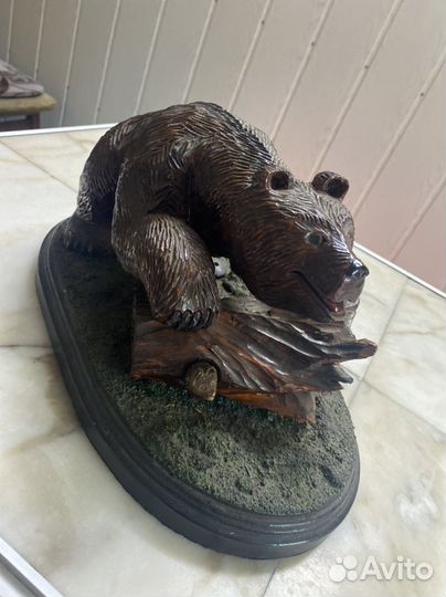 Статуэтка медведь