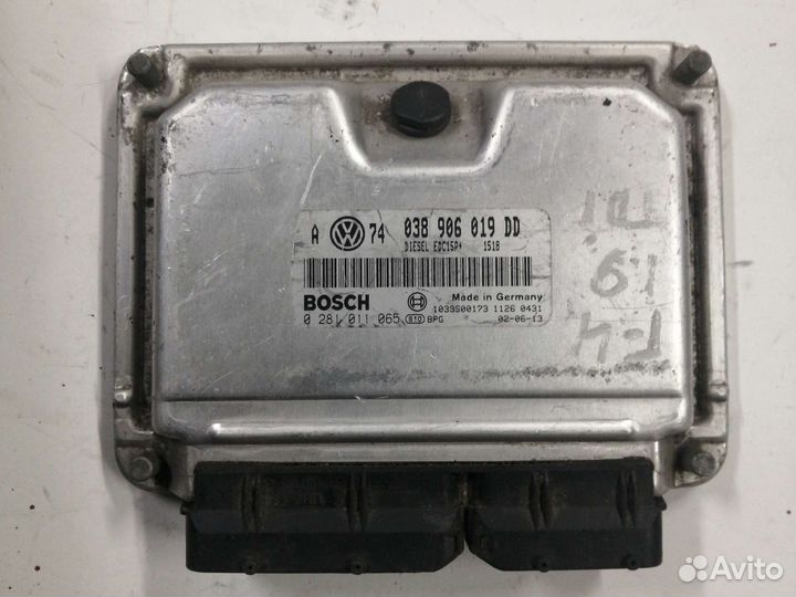 Блок управления двигателем Volkswagen Golf 4 1.9TD