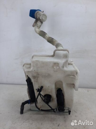 Бачок омывателя Skoda Yeti универсал 1.8 CDA 2010