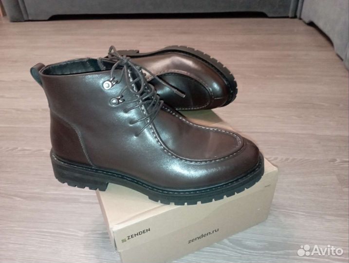 Ботинки мужские 43 размер новые