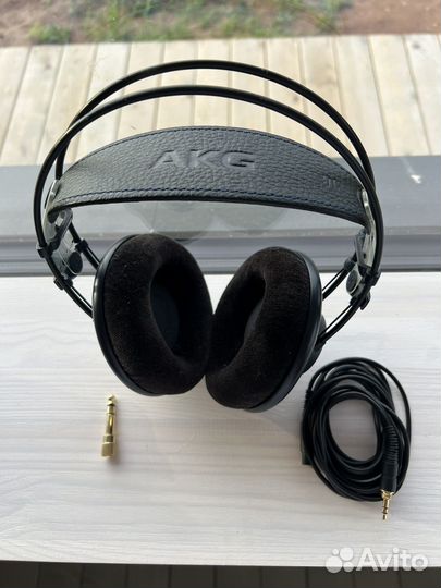 Наушники студийные AKG K702