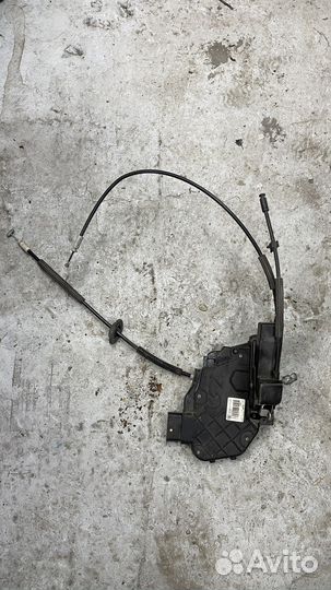 Замок водительской двери LandRover