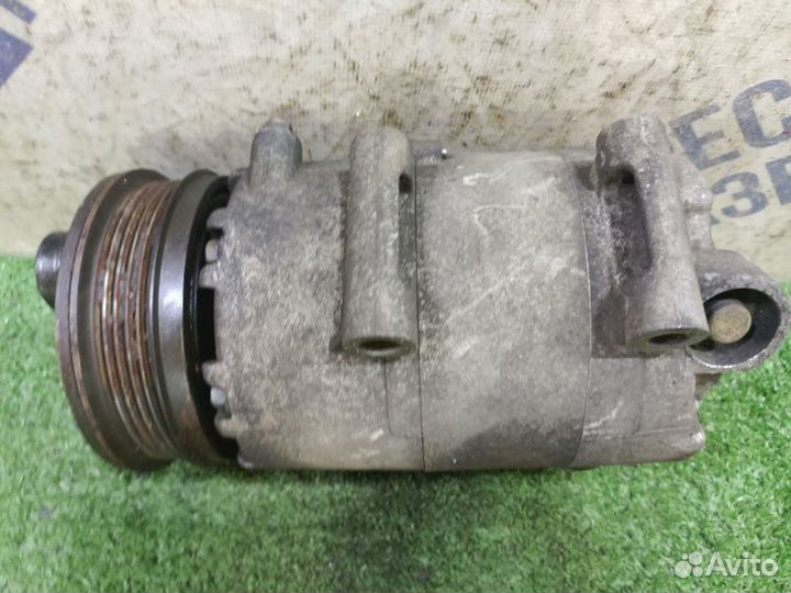 Компрессор кондиционера Volvo S40 седан 1.6